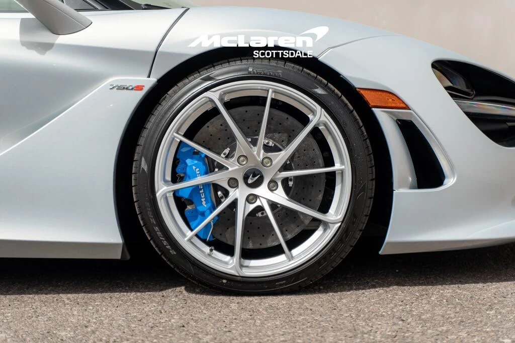 2026 McLaren 750S Coupe - Image 30 of 30