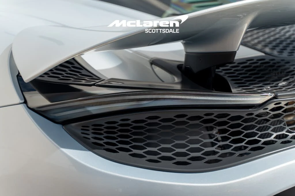 2026 McLaren 750S Coupe - Image 22 of 30