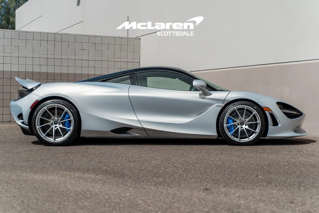 2026 McLaren 750S Coupe - Image 8 of 30