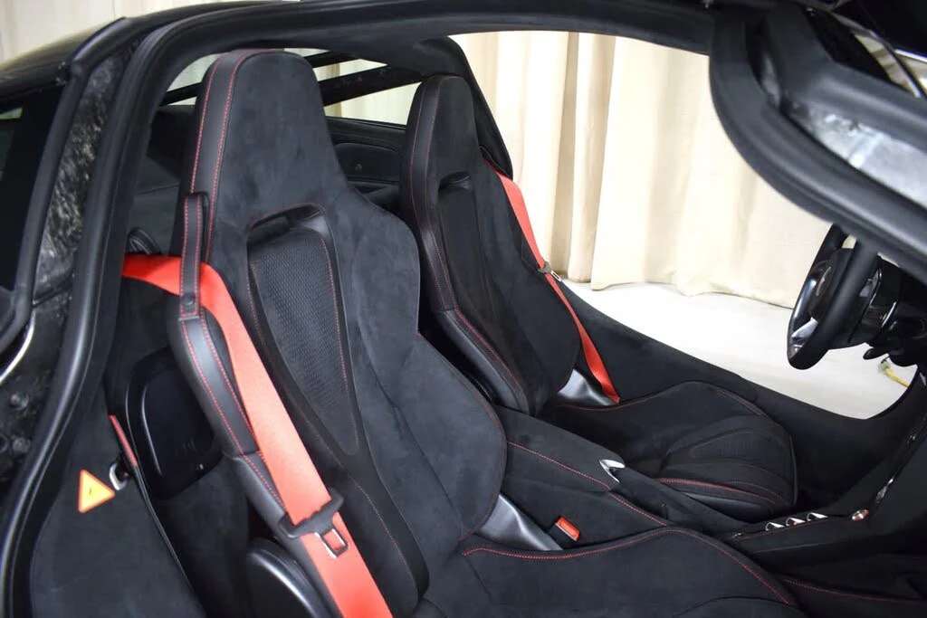 2026 McLaren 750S Coupe - Image 19 of 31