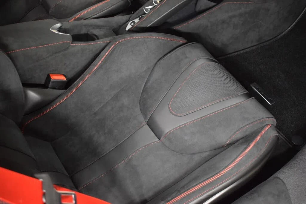2026 McLaren 750S Coupe - Image 20 of 31