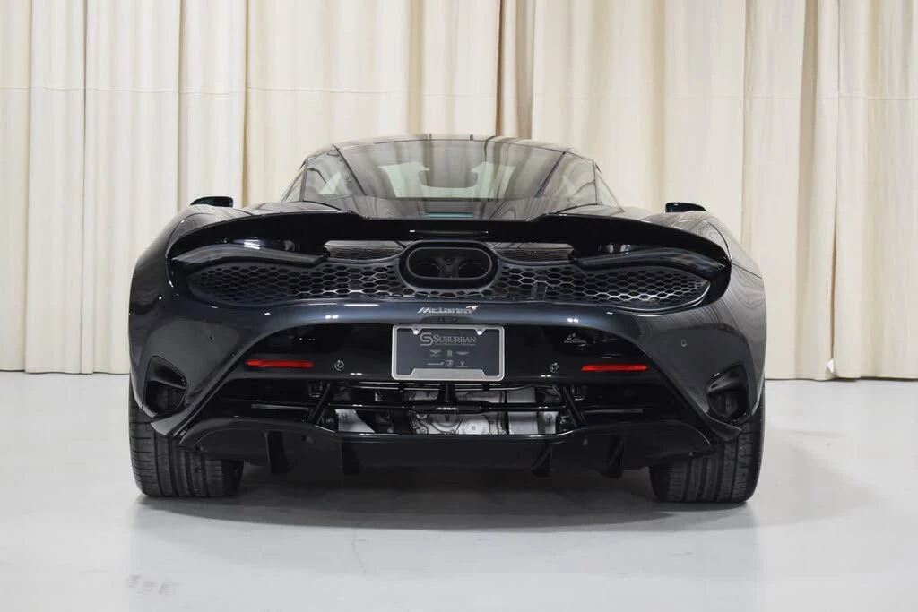 2026 McLaren 750S Coupe - Image 14 of 31