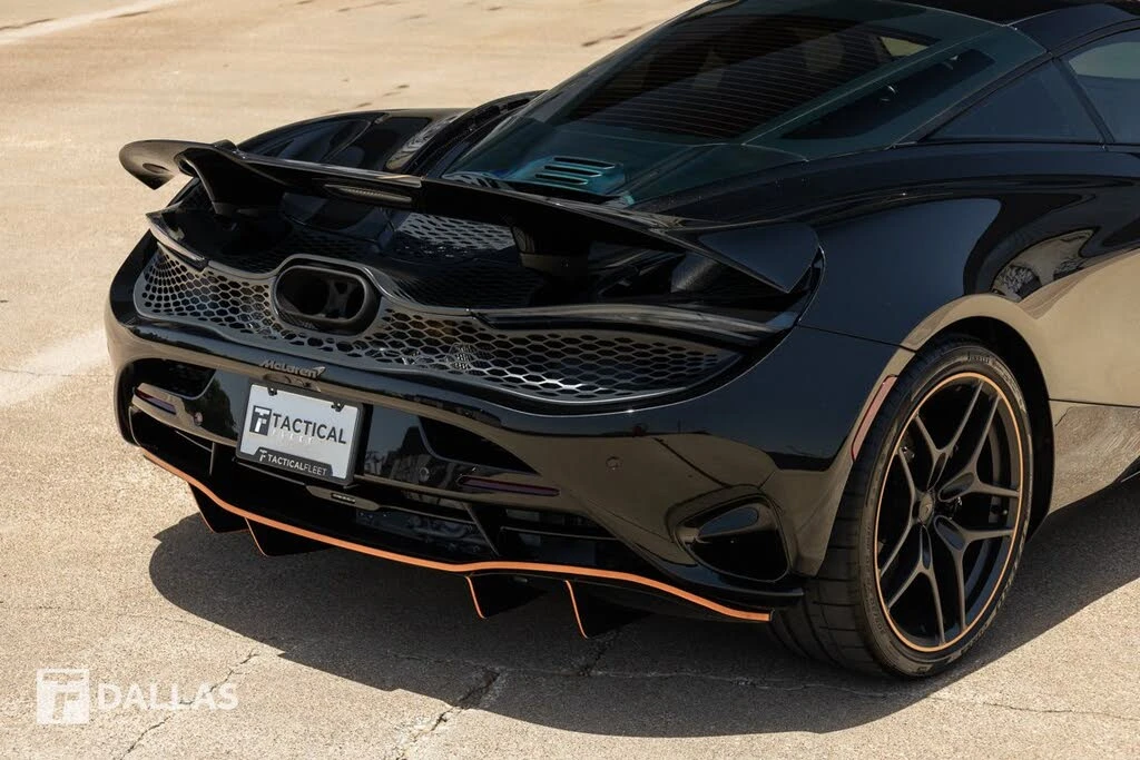2026 McLaren 750S Coupe - Image 16 of 31