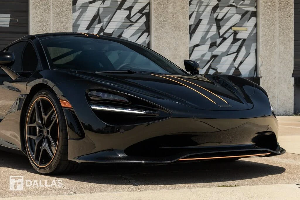 2026 McLaren 750S Coupe - Image 2 of 31