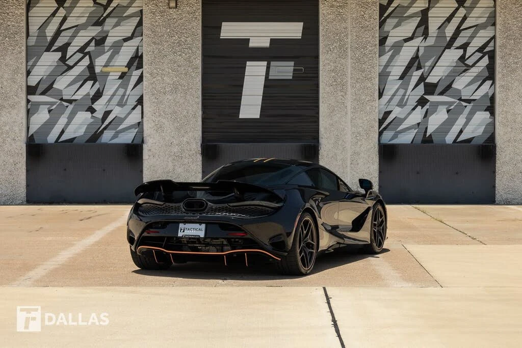 2026 McLaren 750S Coupe - Image 15 of 31
