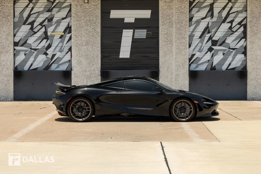 2026 McLaren 750S Coupe - Image 17 of 31