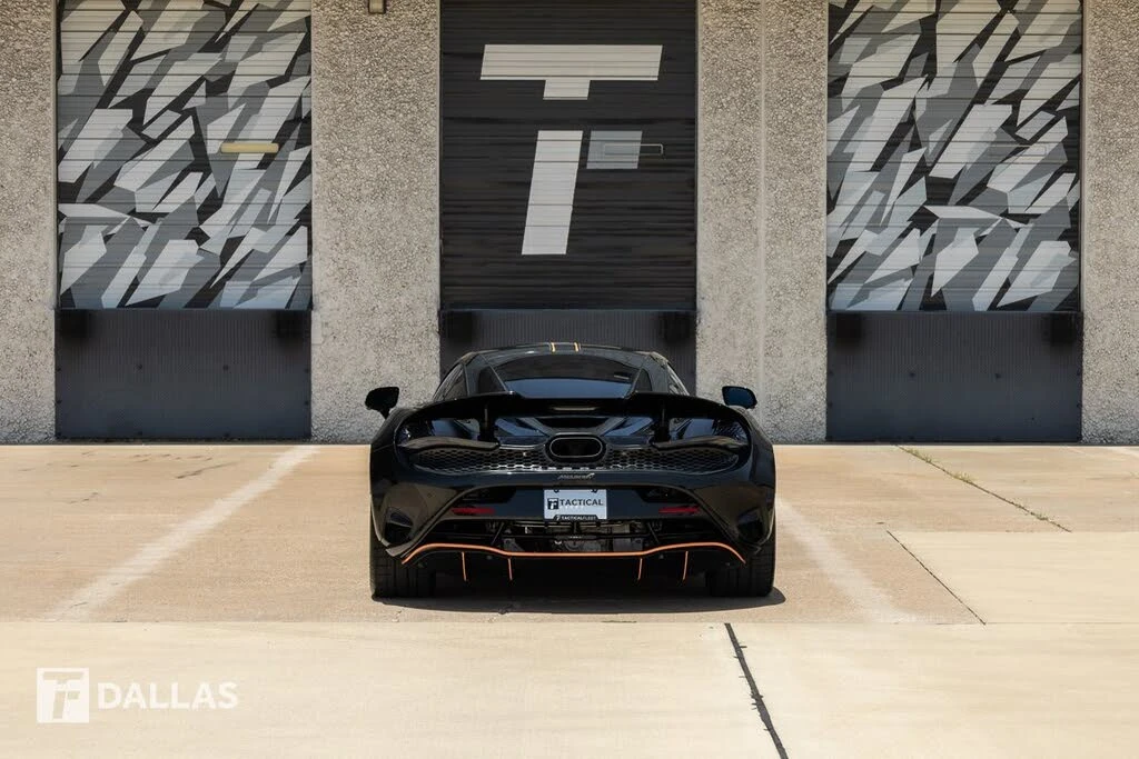 2026 McLaren 750S Coupe - Image 13 of 31