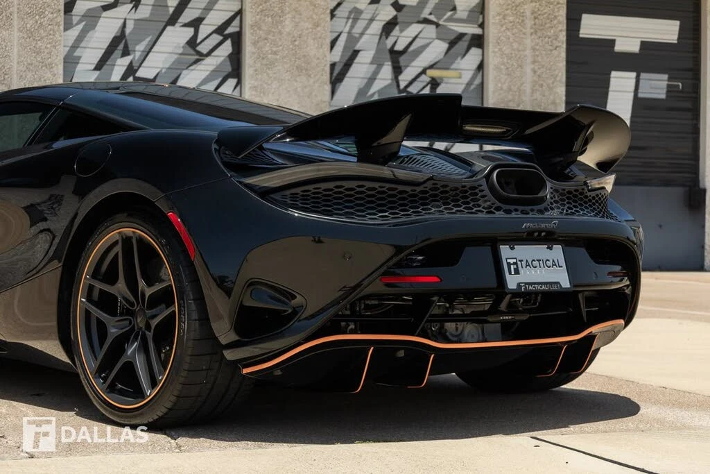 2026 McLaren 750S Coupe - Image 12 of 31