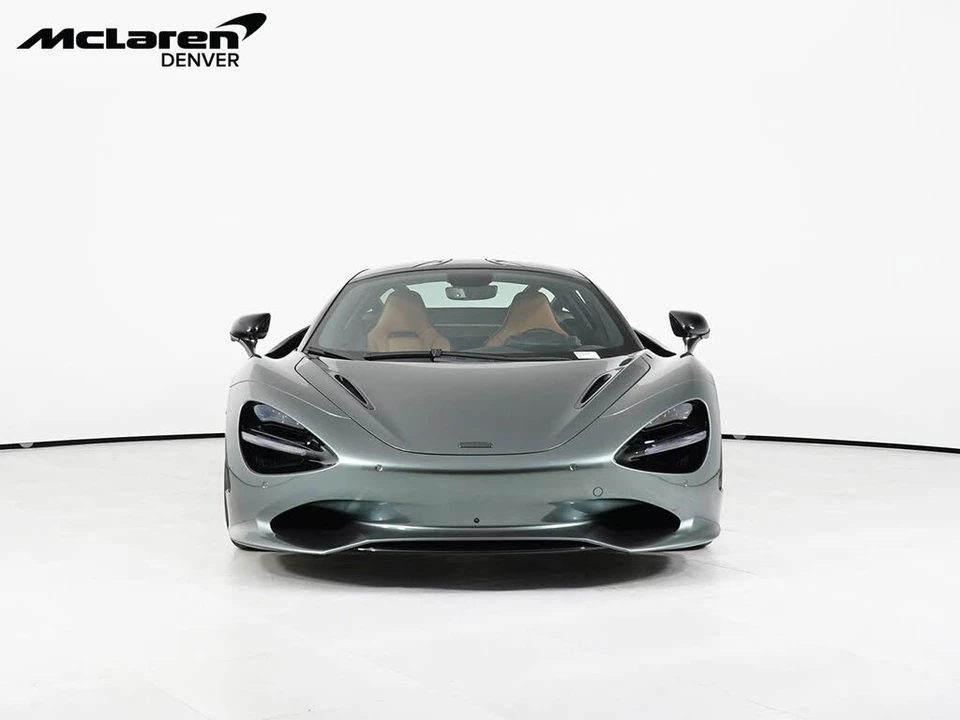 2026 McLaren 750S Coupe - Image 11 of 27