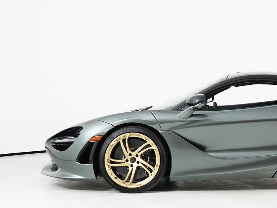 2026 McLaren 750S Coupe - Image 12 of 27