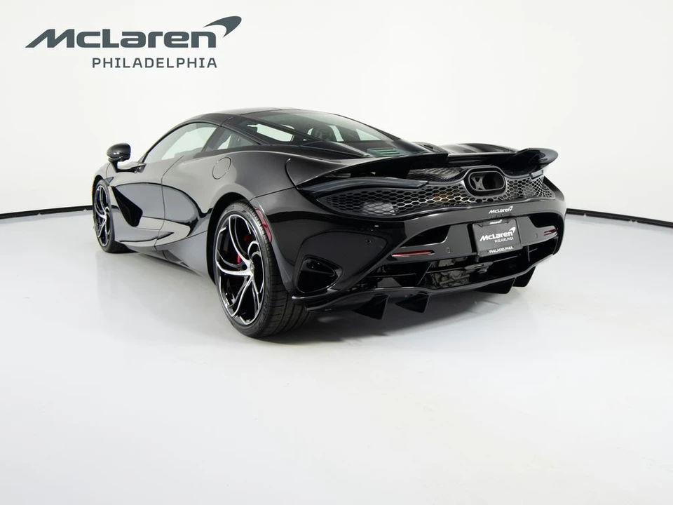 2026 McLaren 750S Coupe - Image 7 of 31