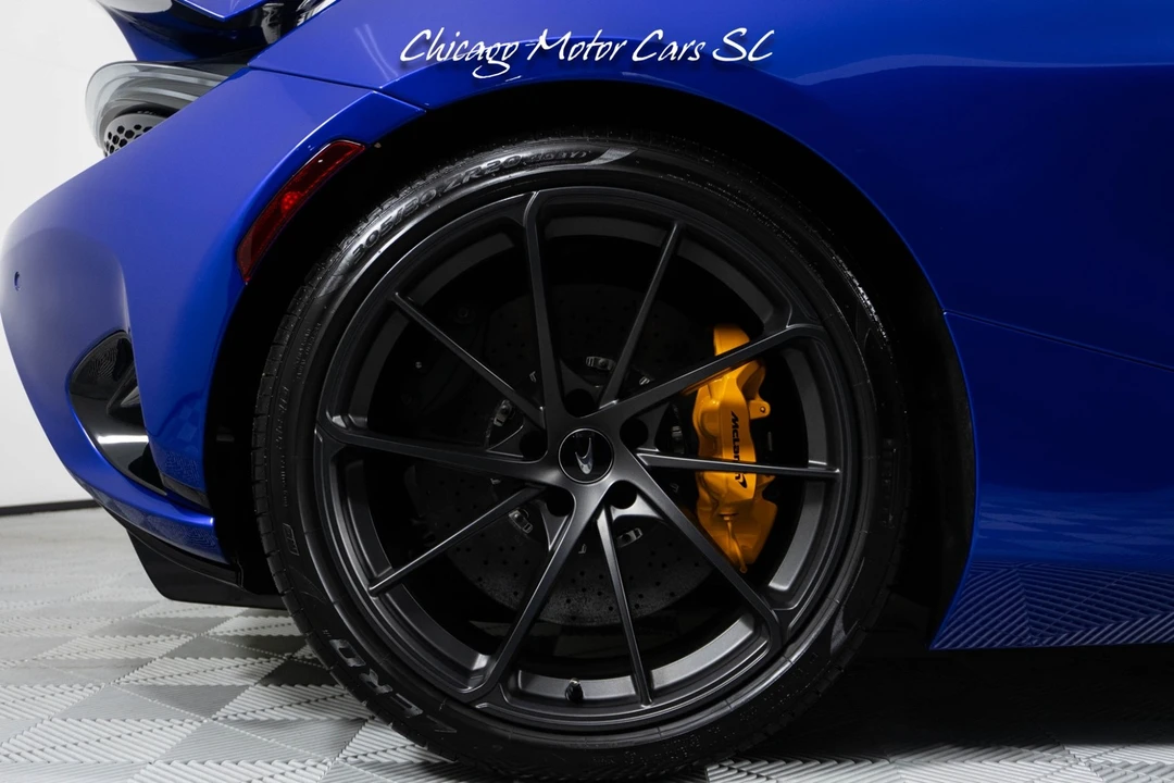 2026 McLaren 750S - Image 15 of 31