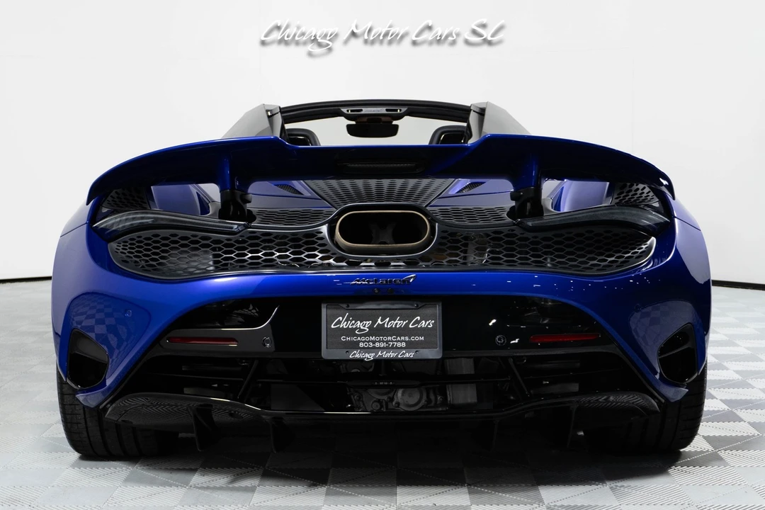 2026 McLaren 750S - Image 8 of 31