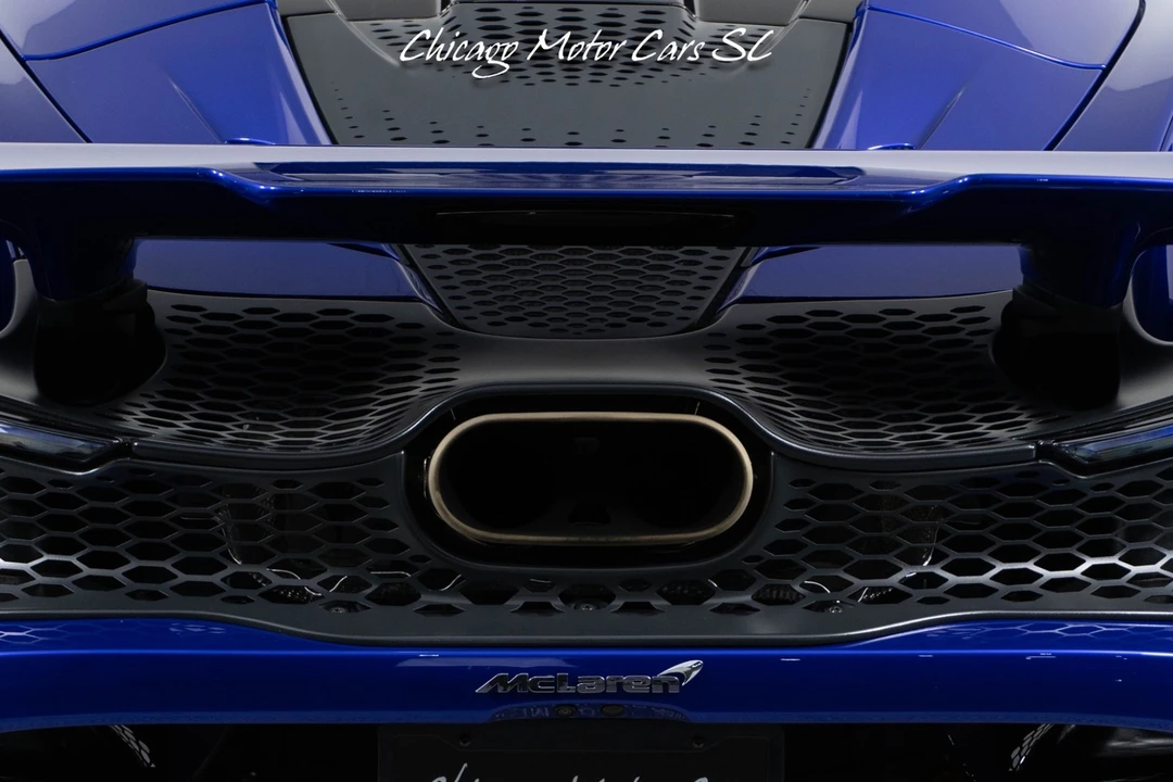2026 McLaren 750S - Image 18 of 31