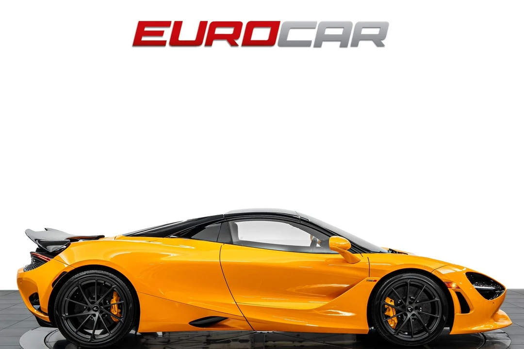 2026 McLaren 750S - Image 7 of 31