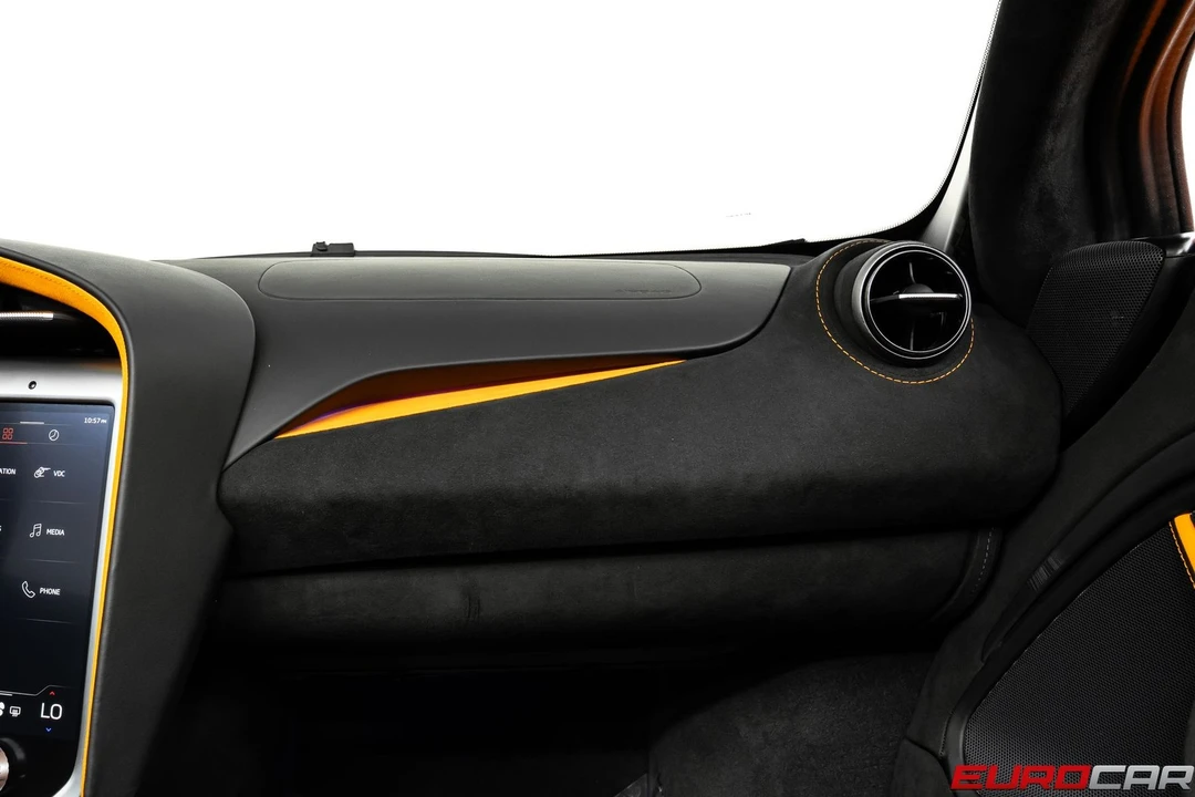 2026 McLaren 750S - Image 31 of 31