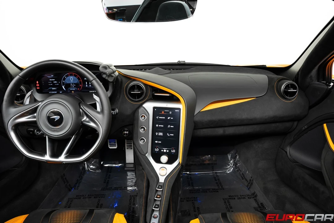 2026 McLaren 750S - Image 27 of 31