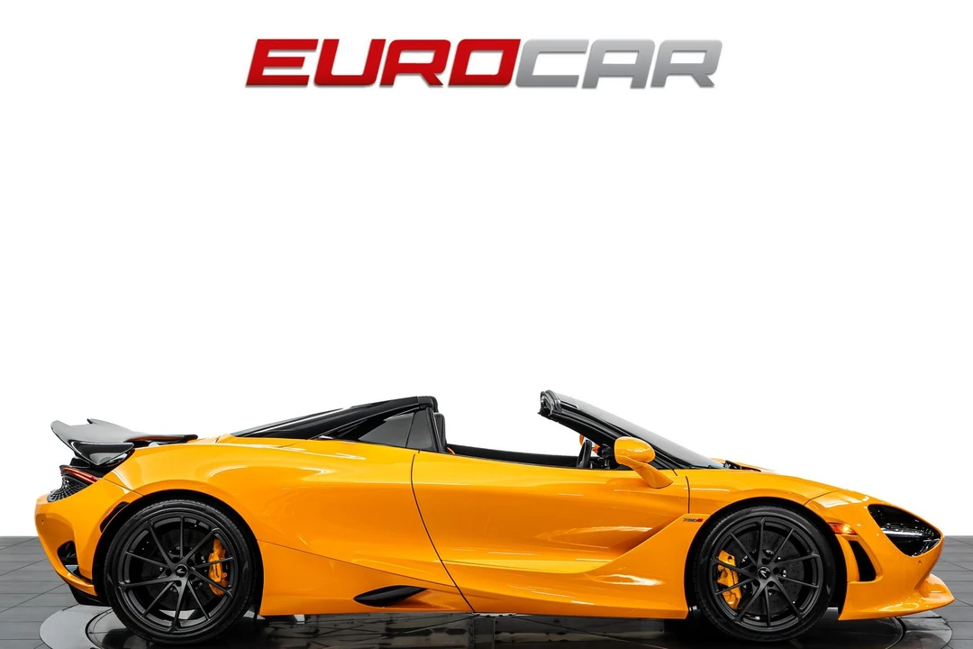 2026 McLaren 750S - Image 8 of 31