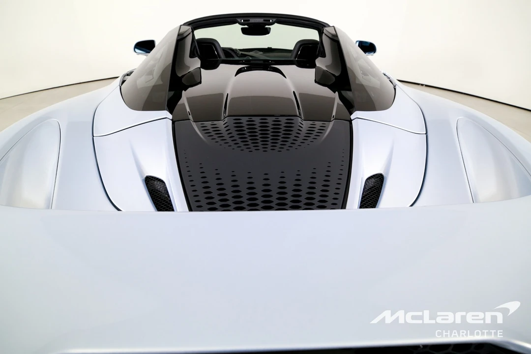 2026 McLaren 750S - Image 26 of 31