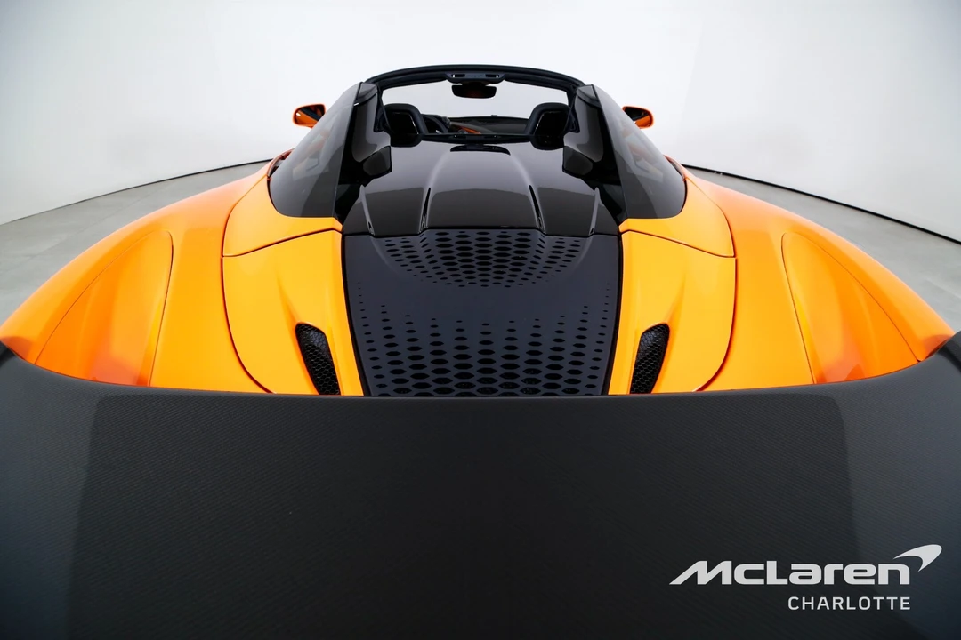 2026 McLaren 750S - Image 23 of 31