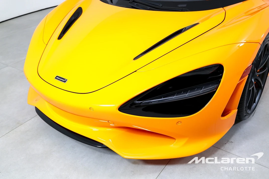 2026 McLaren 750S - Image 31 of 31