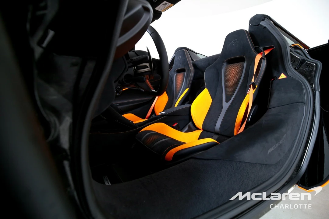2026 McLaren 750S - Image 13 of 31