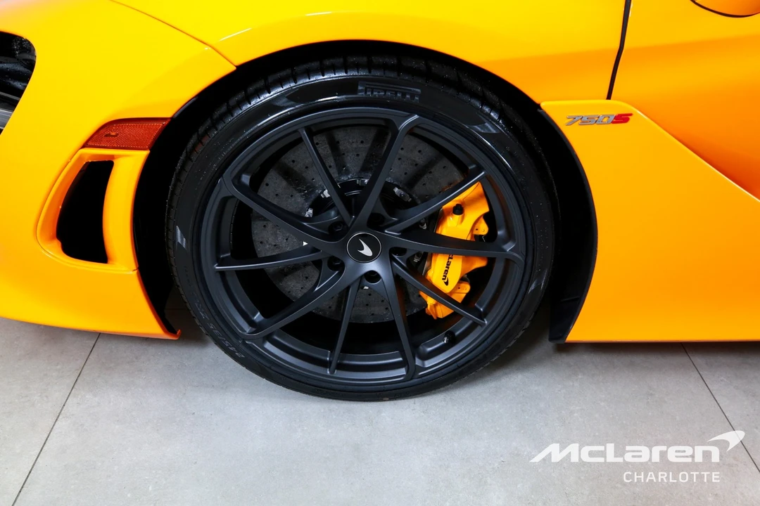 2026 McLaren 750S - Image 26 of 31