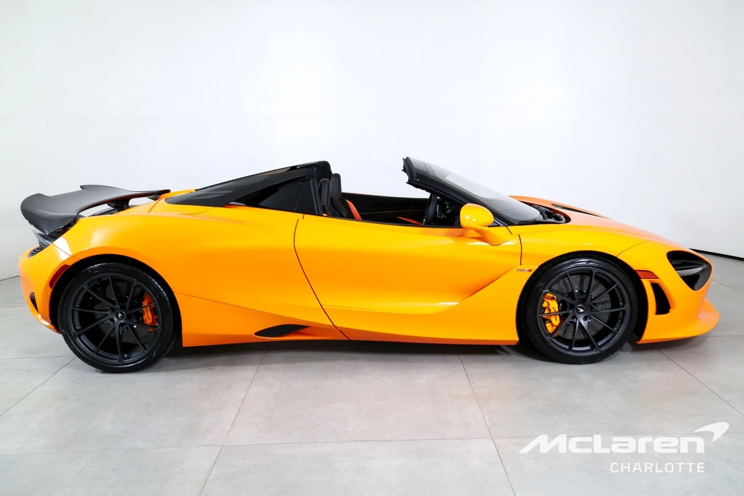 2026 McLaren 750S - Image 11 of 31