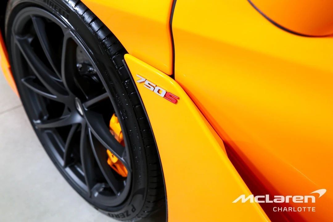2026 McLaren 750S - Image 29 of 31