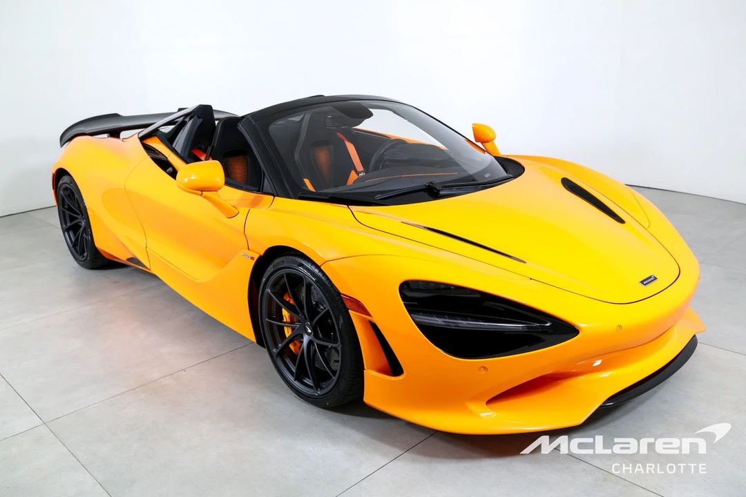 2026 McLaren 750S - Image 4 of 31