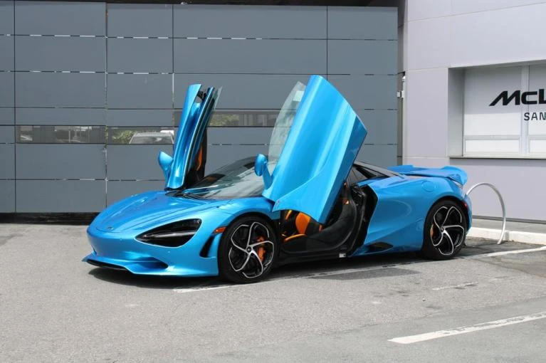 2026 McLaren 750S - Image 2 of 7