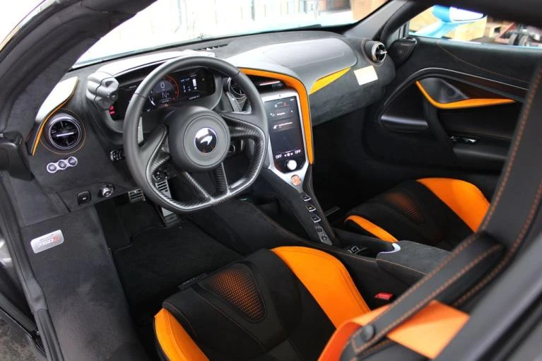 2026 McLaren 750S - Image 5 of 7