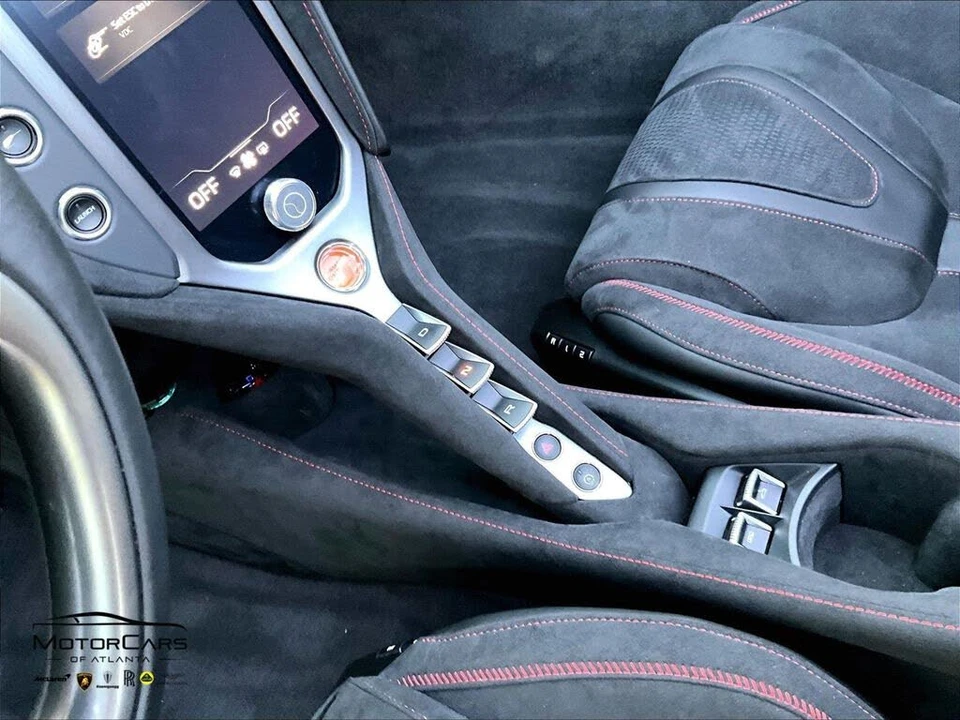 2026 McLaren 750S Spider - Image 16 of 27