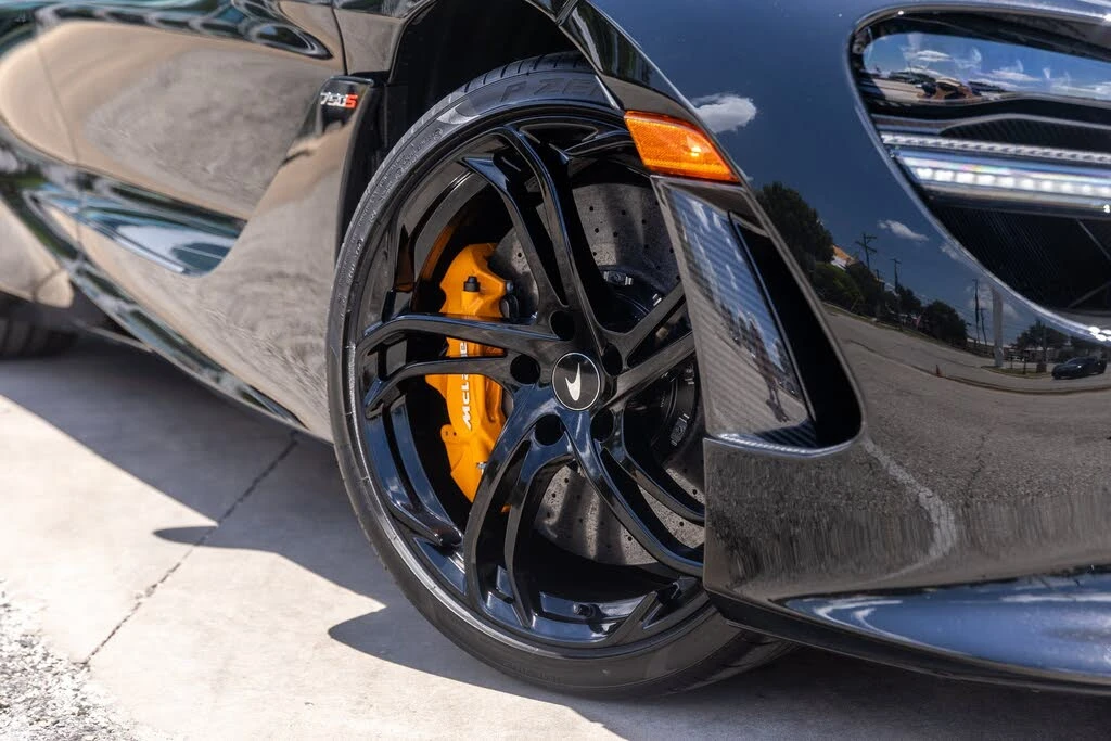 2026 McLaren 750S Spider - Image 3 of 31