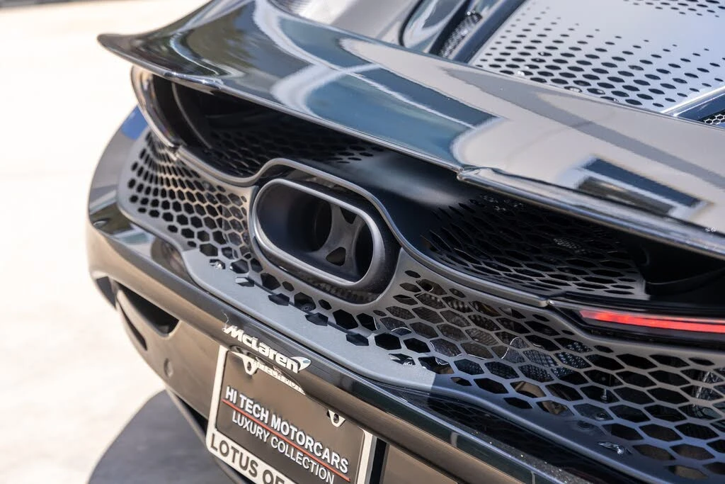 2026 McLaren 750S Spider - Image 12 of 31