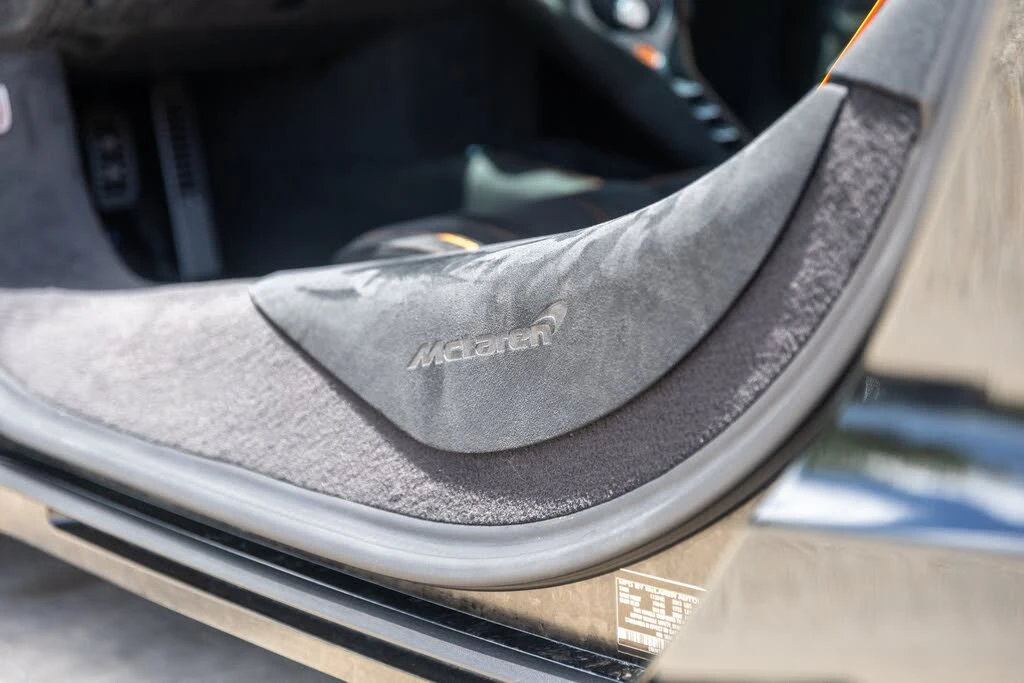 2026 McLaren 750S Spider - Image 31 of 31