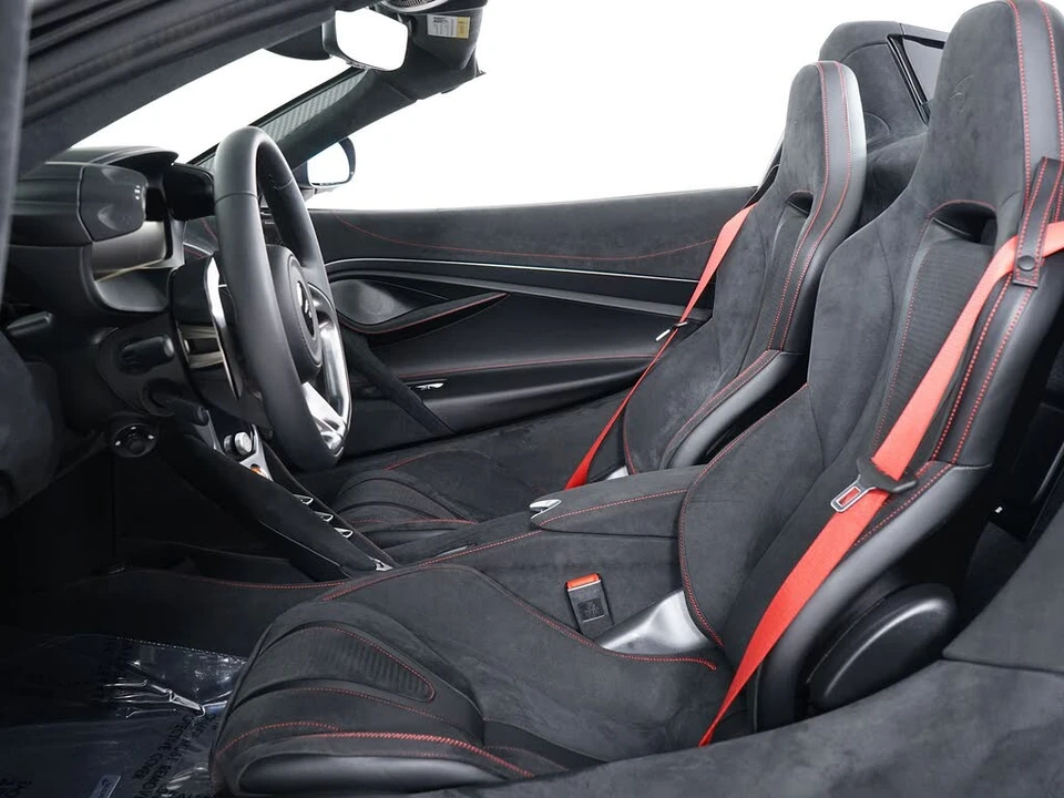 2026 McLaren 750S Spider - Image 5 of 29