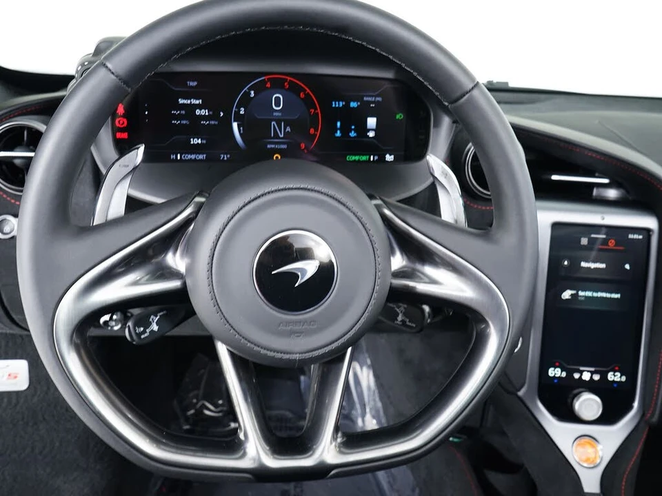 2026 McLaren 750S Spider - Image 21 of 29