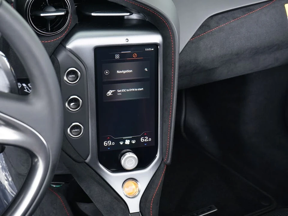 2026 McLaren 750S Spider - Image 27 of 29