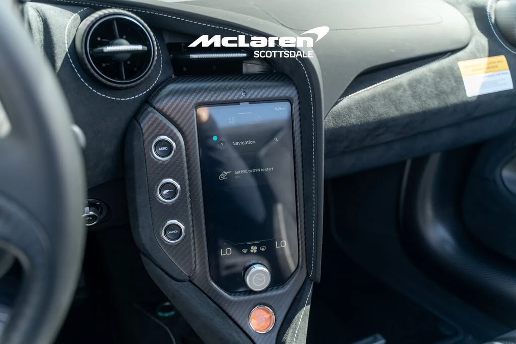 2026 McLaren 750S Spider - Image 15 of 31