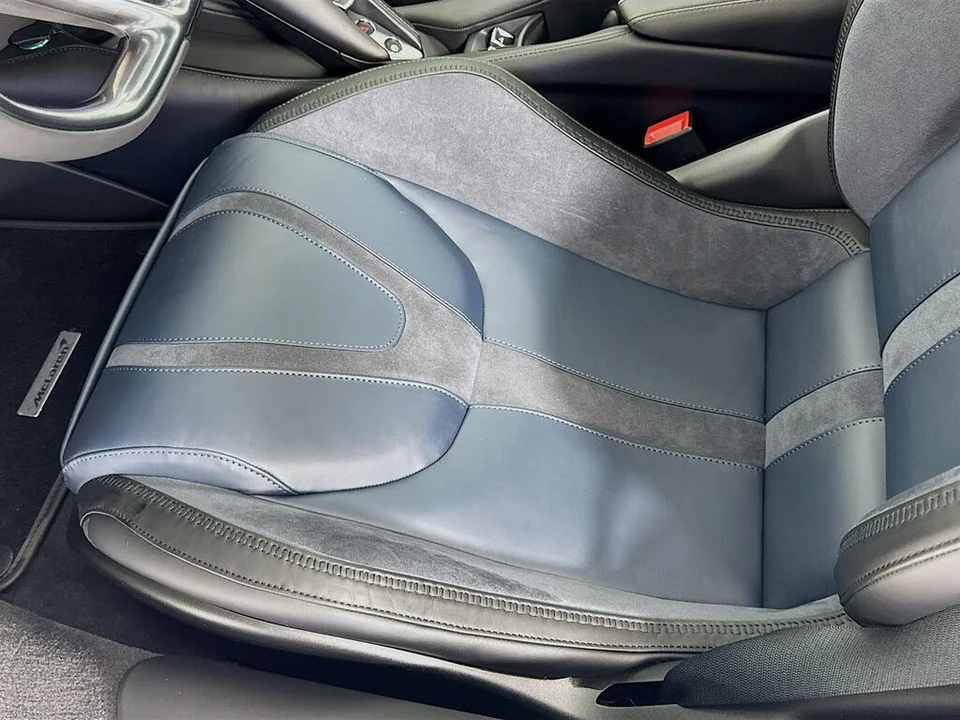 2026 McLaren 750S Spider - Image 18 of 26