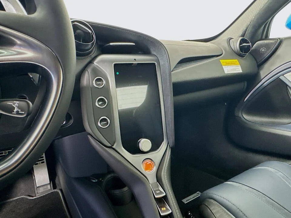 2026 McLaren 750S Spider - Image 13 of 26