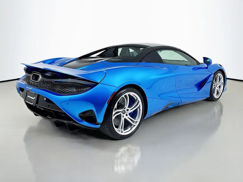 2026 McLaren 750S Spider - Image 7 of 26