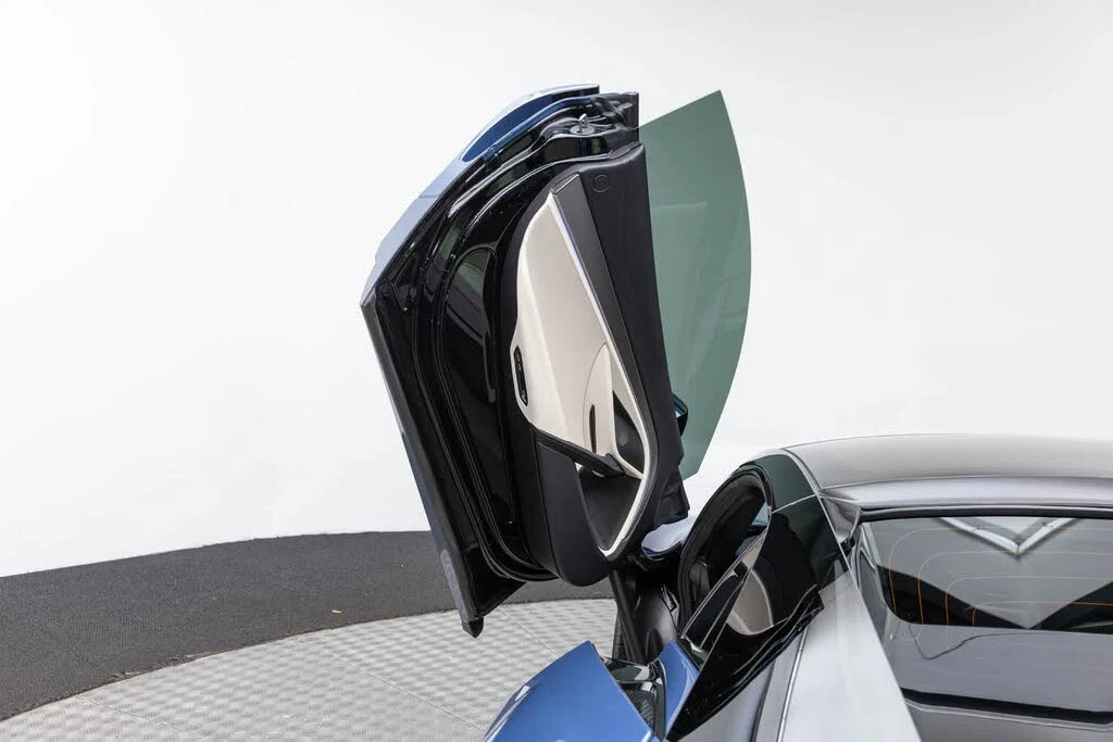 2026 McLaren 750S Spider - Image 21 of 31