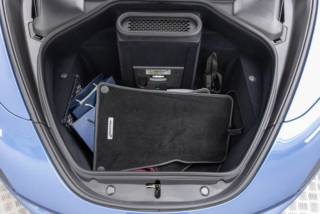 2026 McLaren 750S Spider - Image 17 of 31