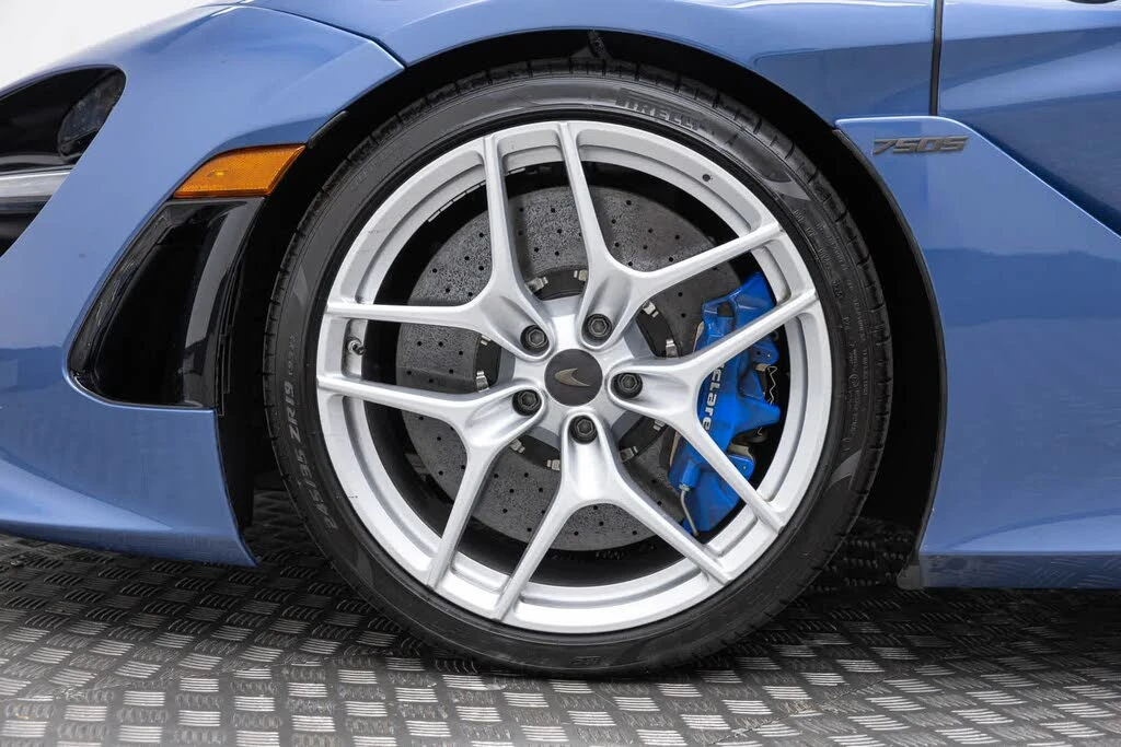 2026 McLaren 750S Spider - Image 8 of 31