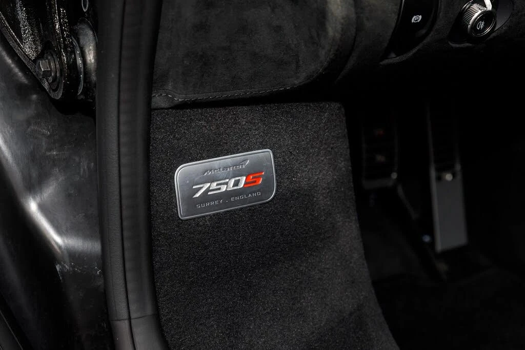 2026 McLaren 750S Spider - Image 24 of 31