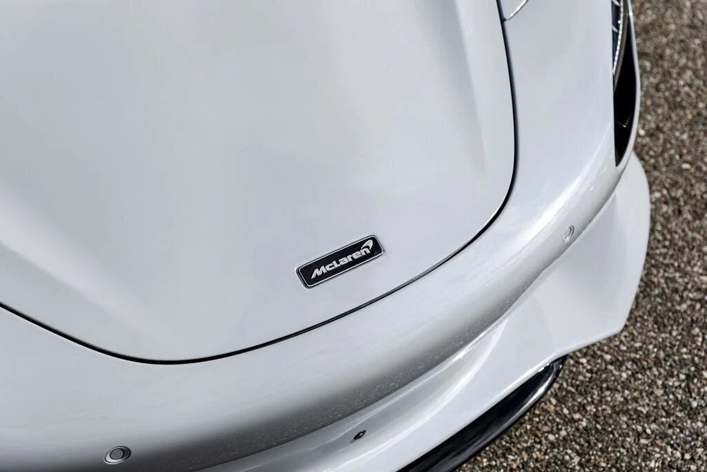 2026 McLaren 750S Spider - Image 11 of 31