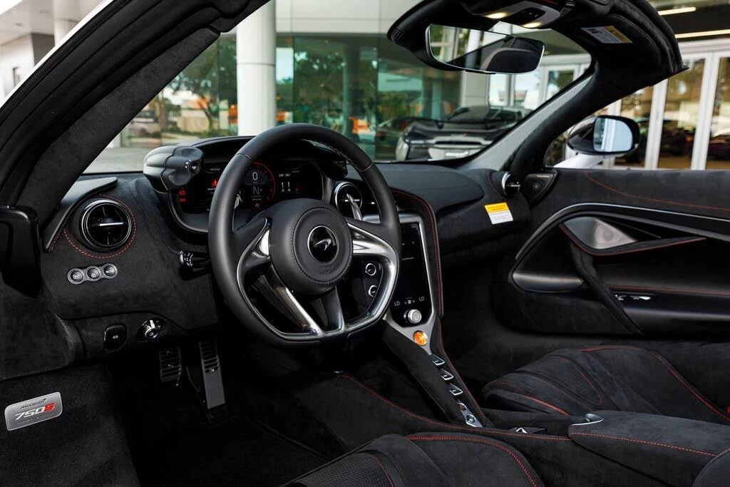 2026 McLaren 750S Spider - Image 25 of 31
