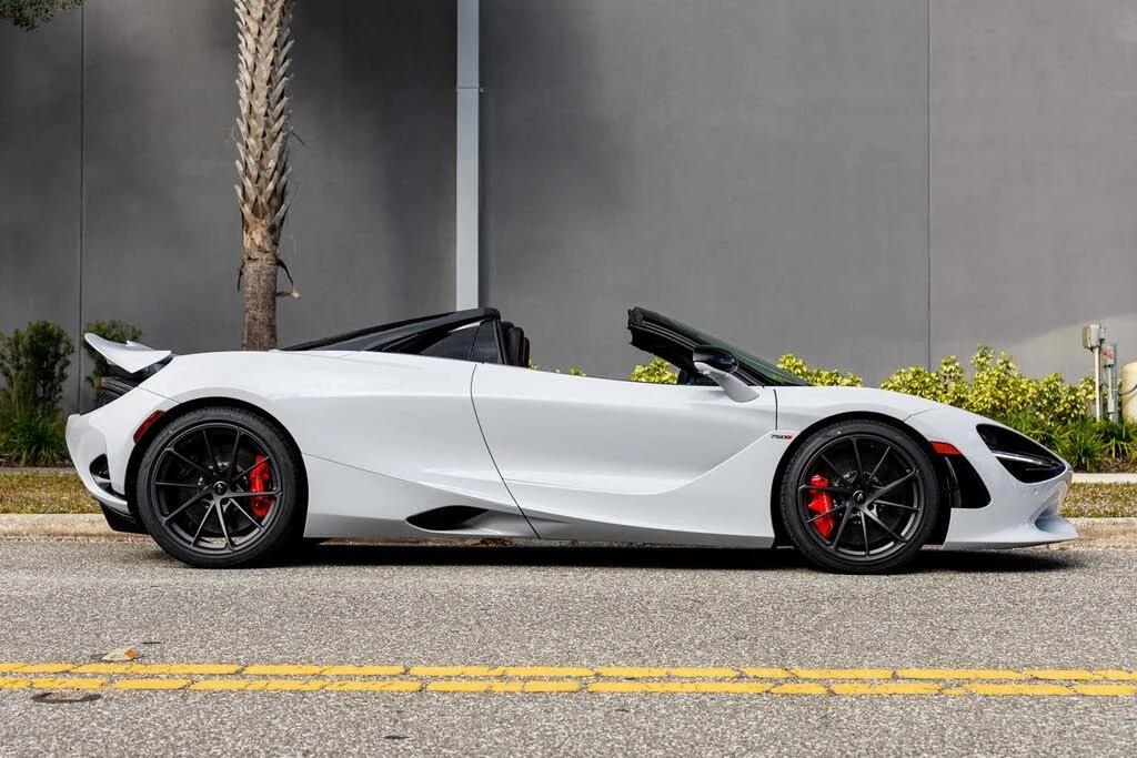 2026 McLaren 750S Spider - Image 4 of 31